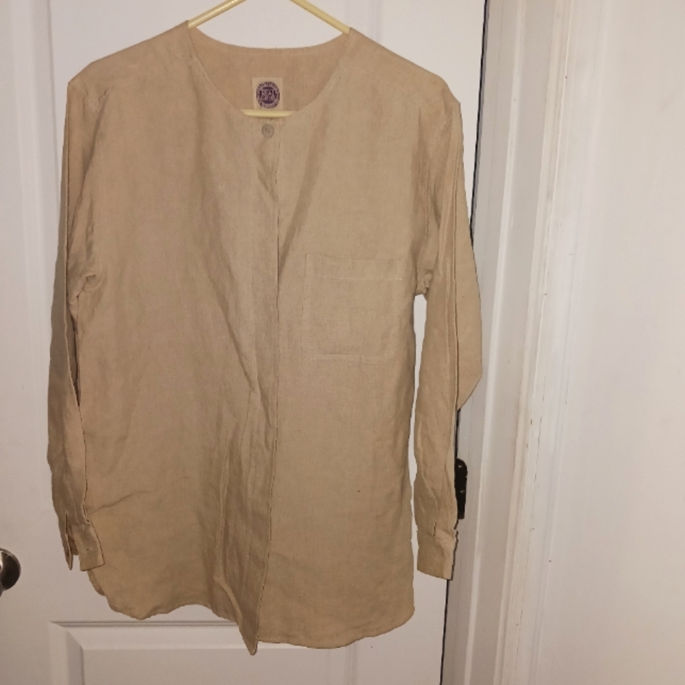 Saks Fifth avenue real Clothes linen button down shirt